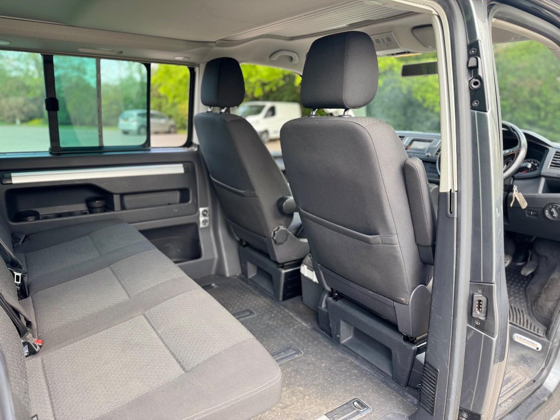 volkswagen california 2.0 tdi bluemotion tech beach dsg euro 6 (s/s) 4dr £35,000 mileage: 80,900 fuel type: diesel gearbox: automatic colour:...
